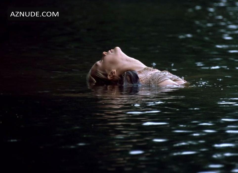 Jaime King in Happy Campers, photo 4