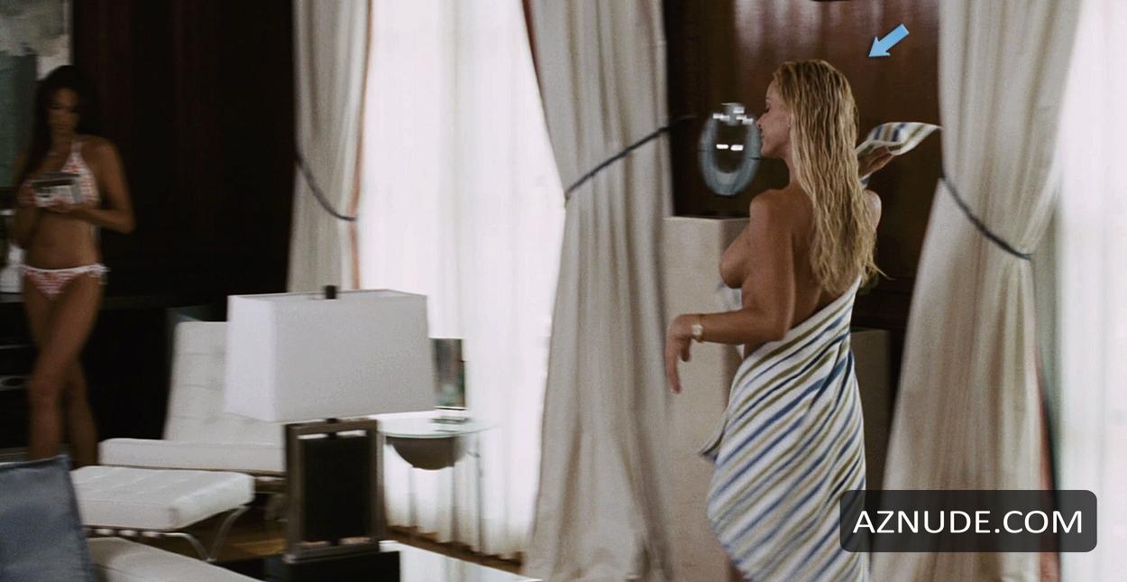 Simona Fusco in The Pool Boys, photo 6