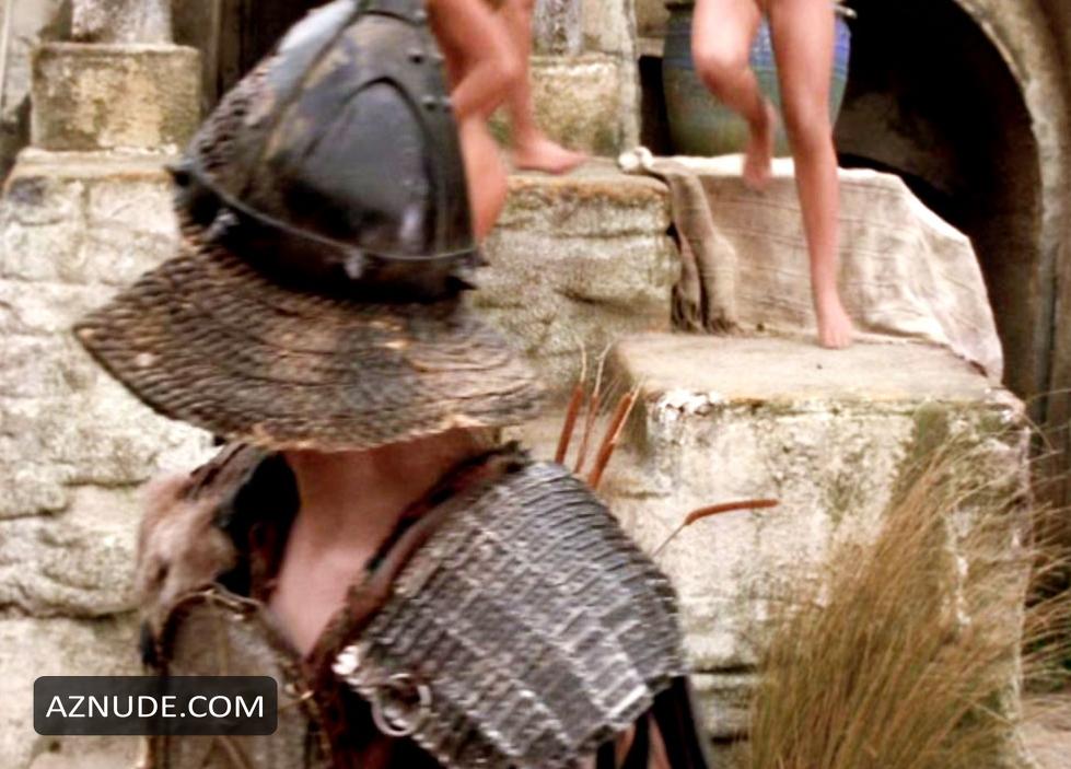 Renee O'Connor in Xena: Warrior Princess, photo 17