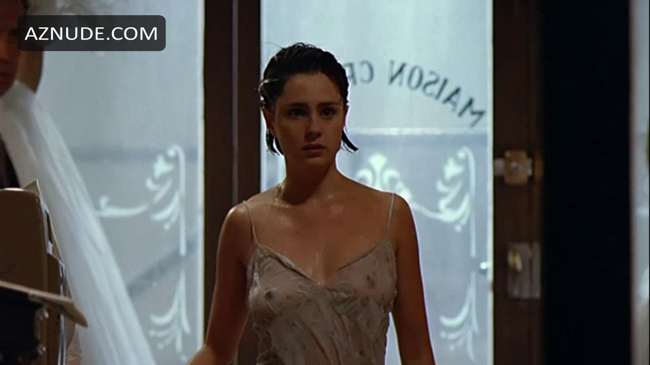 Anouk Grinberg in Merci La Vie, photo 38