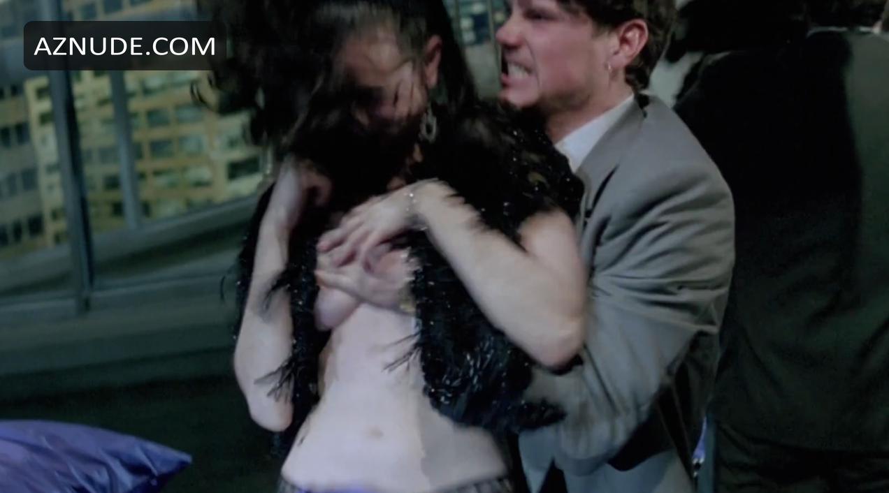 Mia Kirshner in Love & Human Remains, photo 8