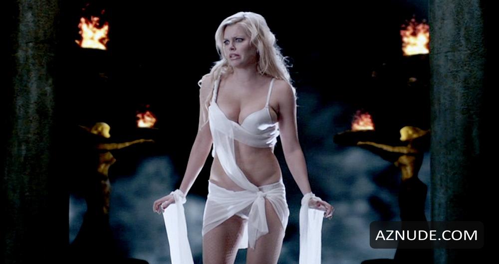 Sophie Monk in The Legend Of Awesomest Maximus, photo 6