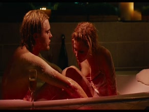 Alison Lohman in Delirious, photo 16
