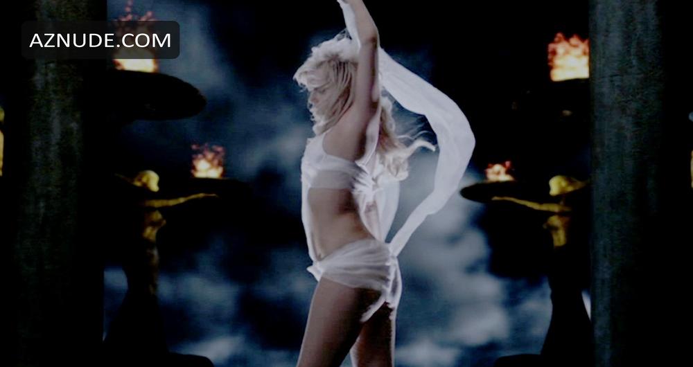 Sophie Monk in The Legend Of Awesomest Maximus, photo 5
