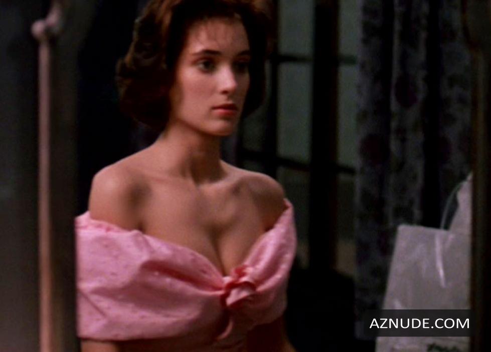 Winona Ryder in Welcome Home, Roxy Carmichael, photo 1