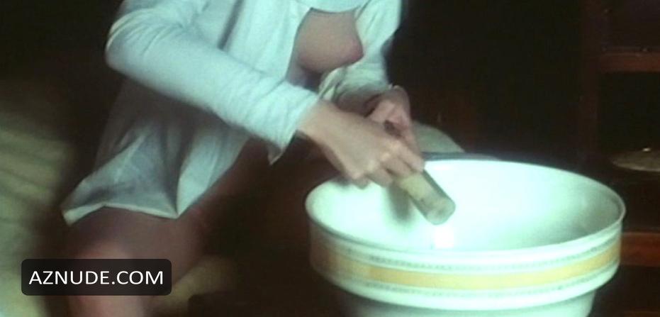 Olivia Pascal in Behind Convent Walls, photo 3