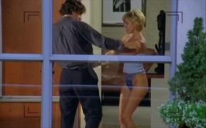 Bobbie Phillips in The Hustle, photo 21
