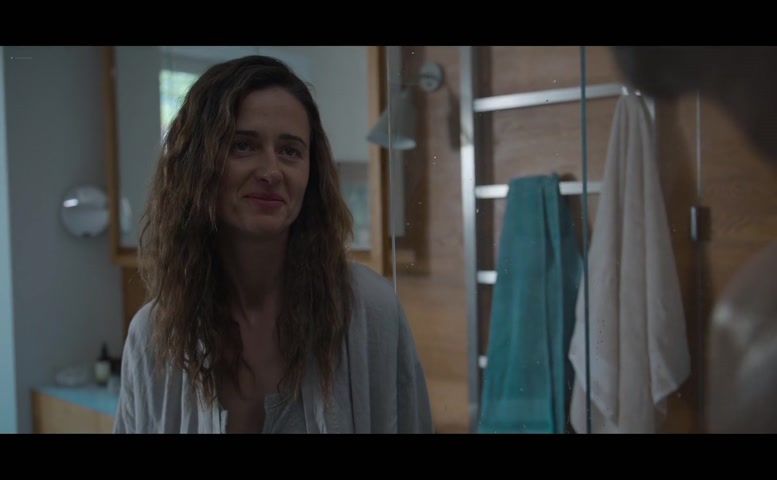 Agnieszka Grochowska in Hold Tight (2022-), photo 9