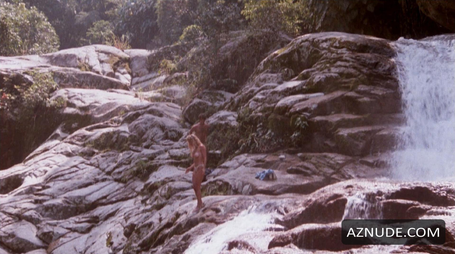 Candice Daly in Hell Hunters, photo 28