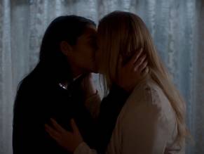 Shay Mitchell in Pretty Little Liars, photo 13