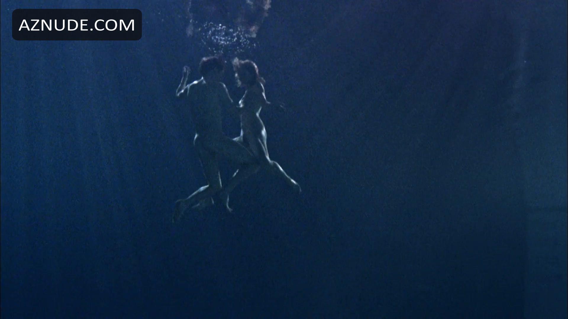 Kim Dickens in Out Of Order, photo 74