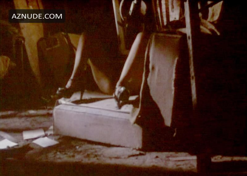 Denise Bouzaglo in Lemon Popsicle, photo 1