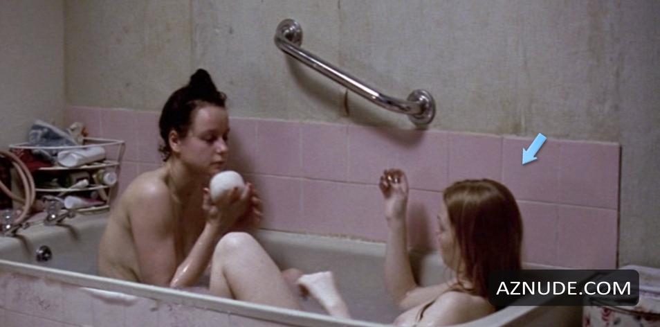 Kathleen McDermott in Morvern Callar, photo 2