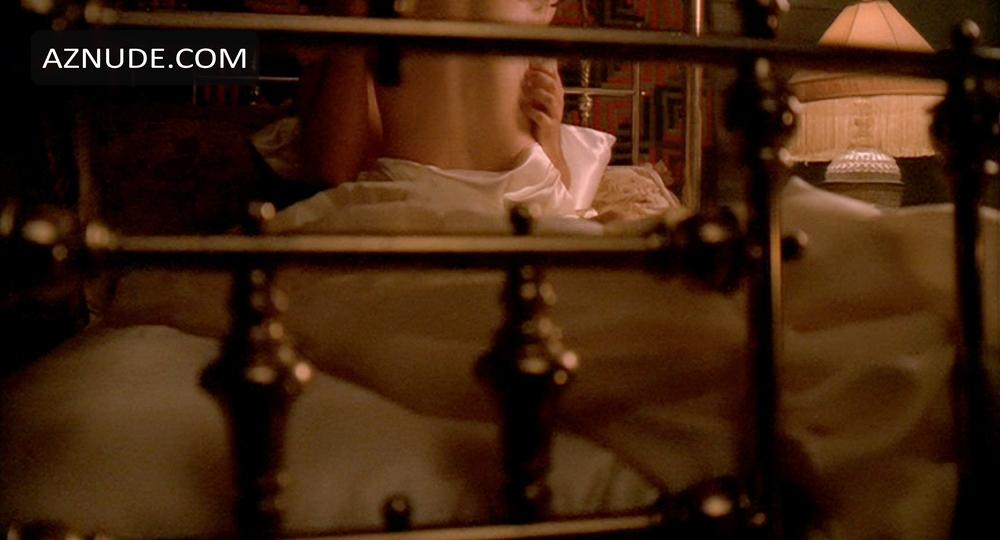 Melinda Clarke in Firefly, photo 4