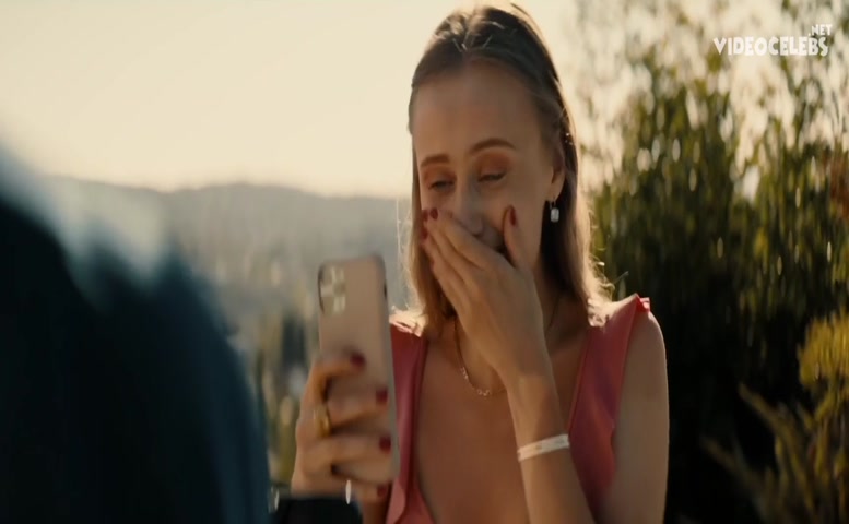 Amanda Hermiine Kunnapas in Free Money, photo 24
