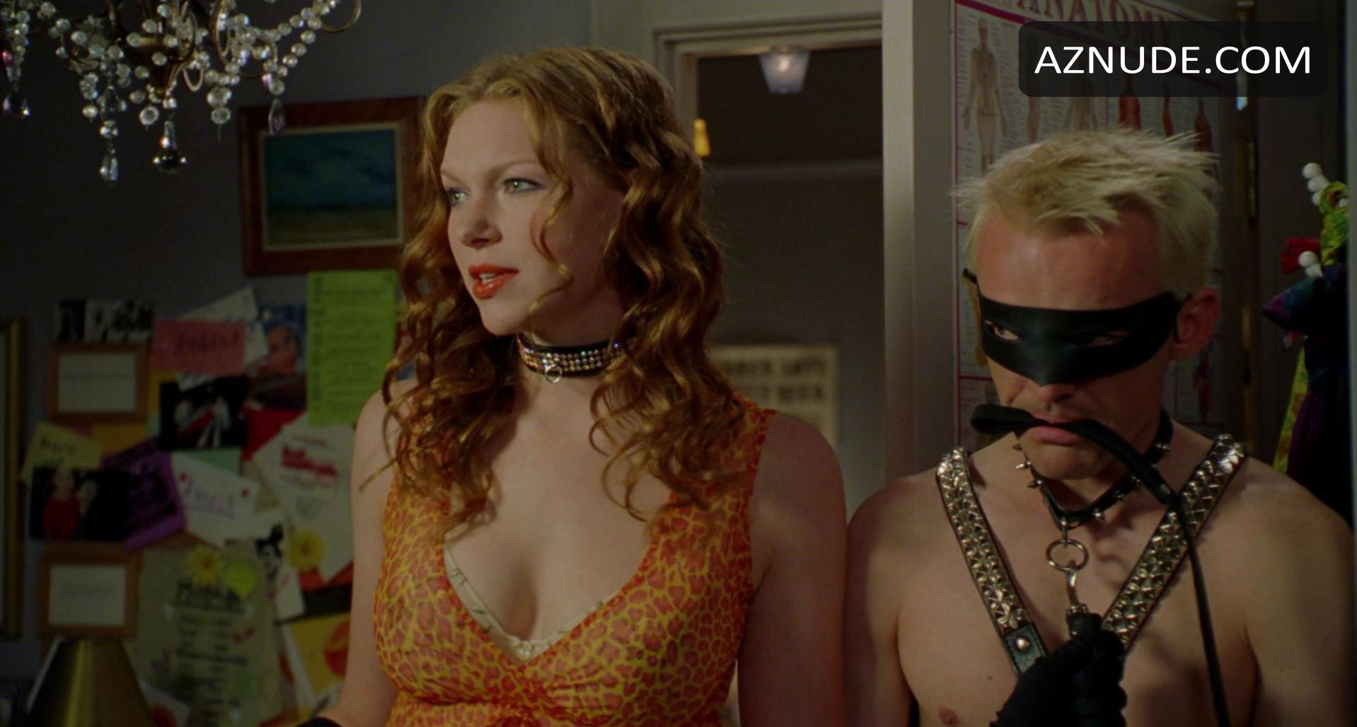 Laura Prepon in Slackers, photo 20