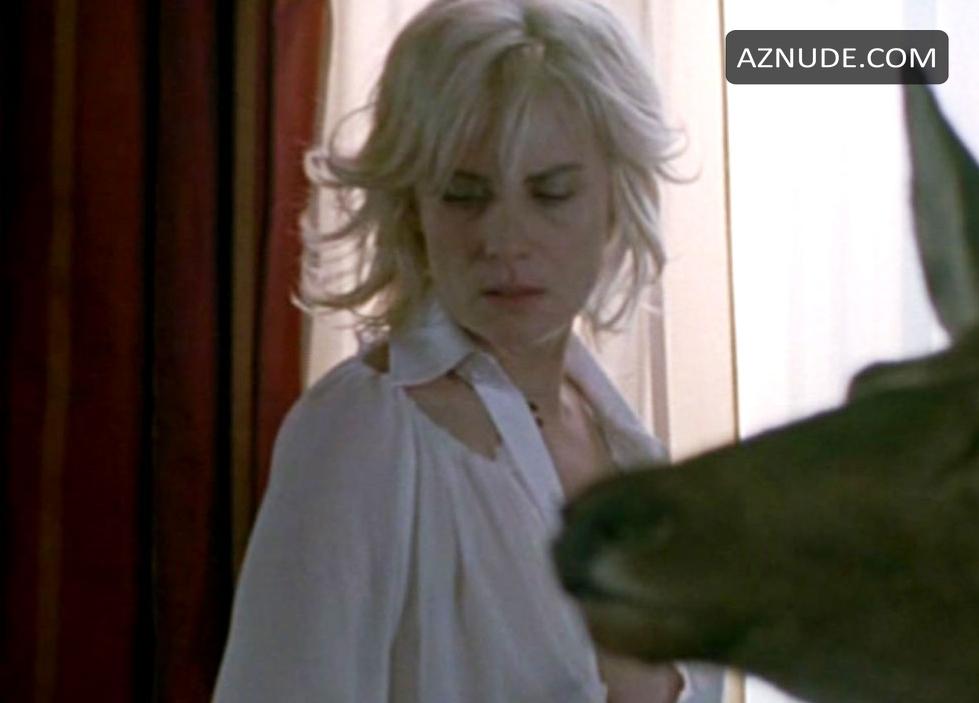 Emmanuelle Seigner in Backstage, photo 3