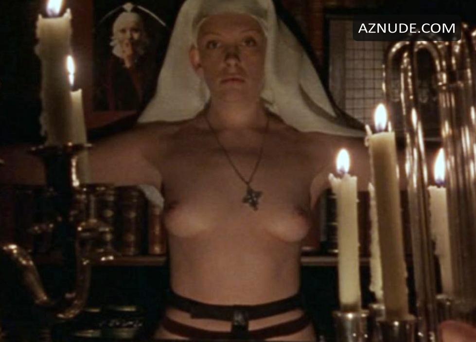 Toni Collette in 81/2 Women, photo 5