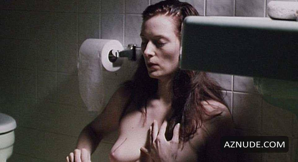 Tilda Swinton in Female Perversions, photo 7