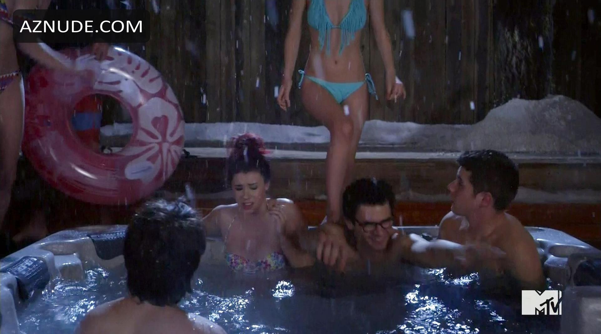 Jillian Rose Reed in Awkward. (2011-), photo 4