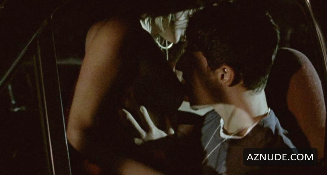 Polly Shannon in Lie with Me, photo 1