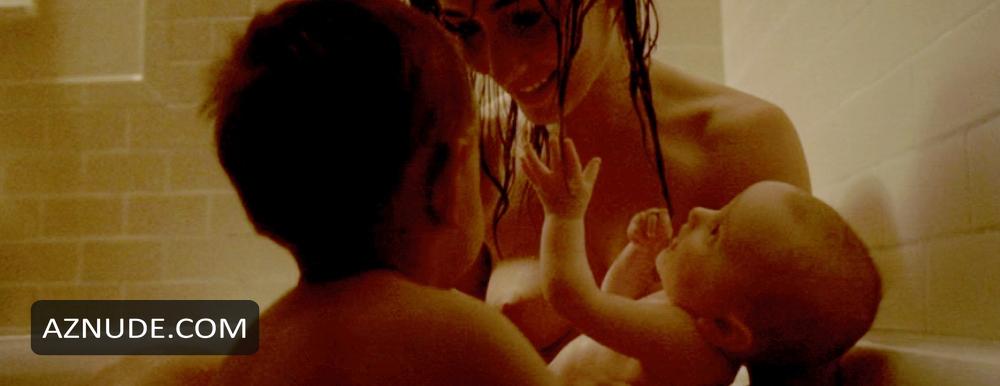 Janice Beliveau-sicotte in Enter The Void, photo 5