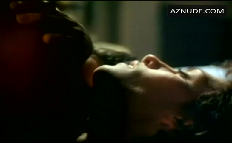 Erika Anderson in Object Of Obsession, photo 5