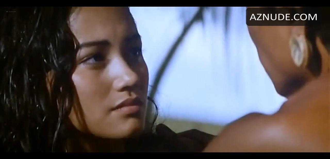 Sandrine Holt in Rapa Nui, photo 19