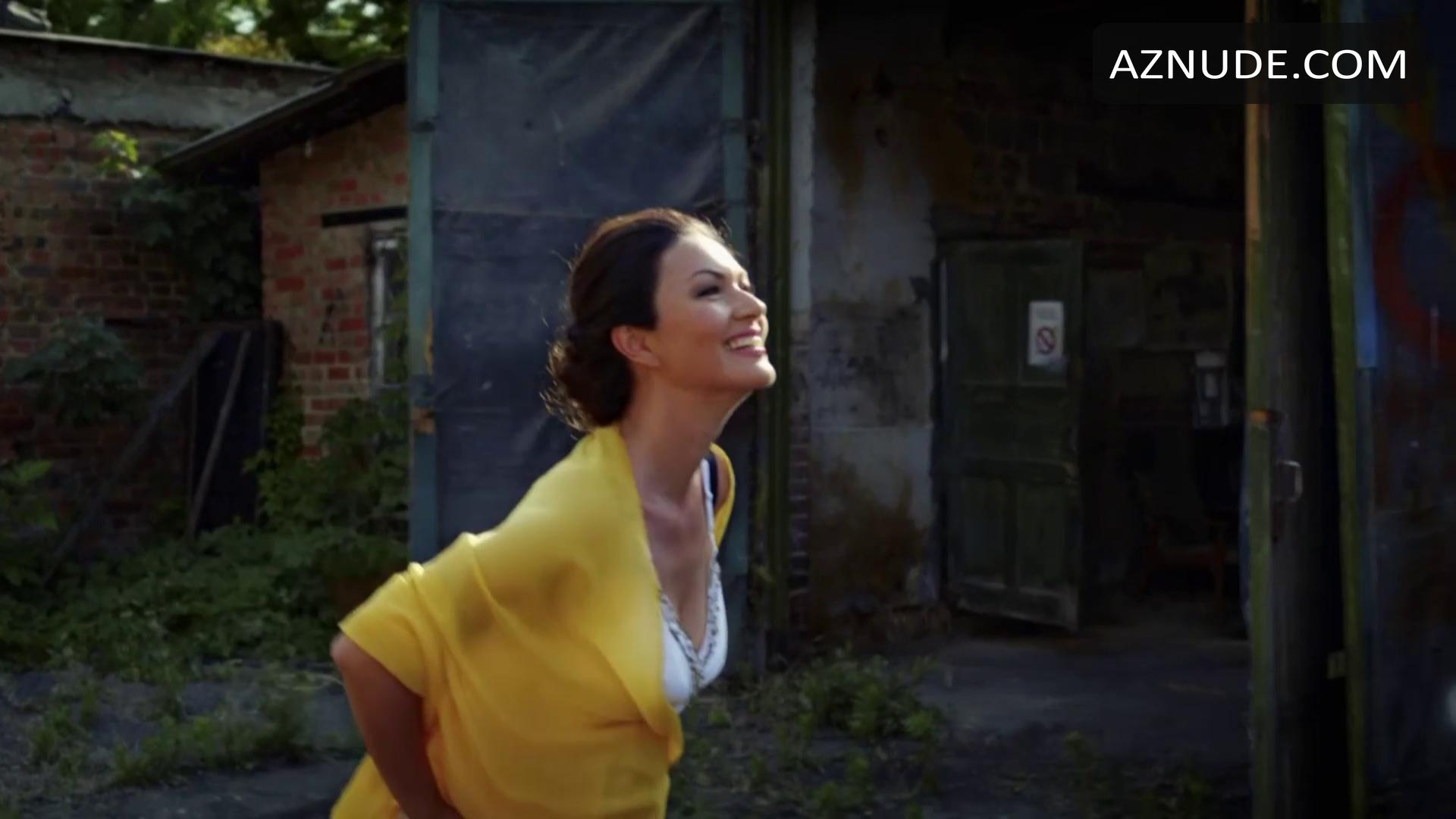 Yuliya Takshina in Three Love Stories, photo 1