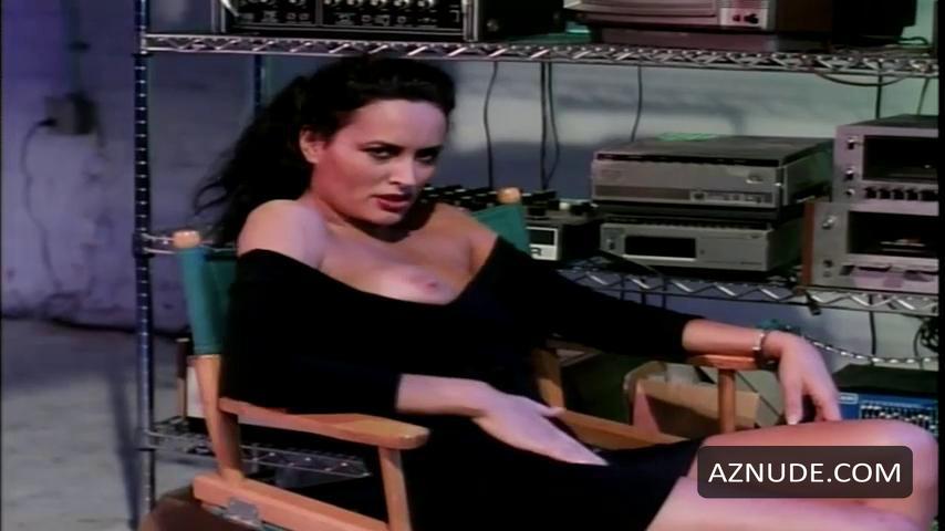 Erika Nann in Die Watching, photo 5