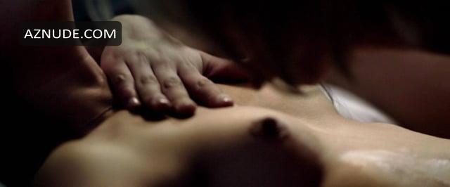 Lorenza Izzo in Knock Knock, photo 10