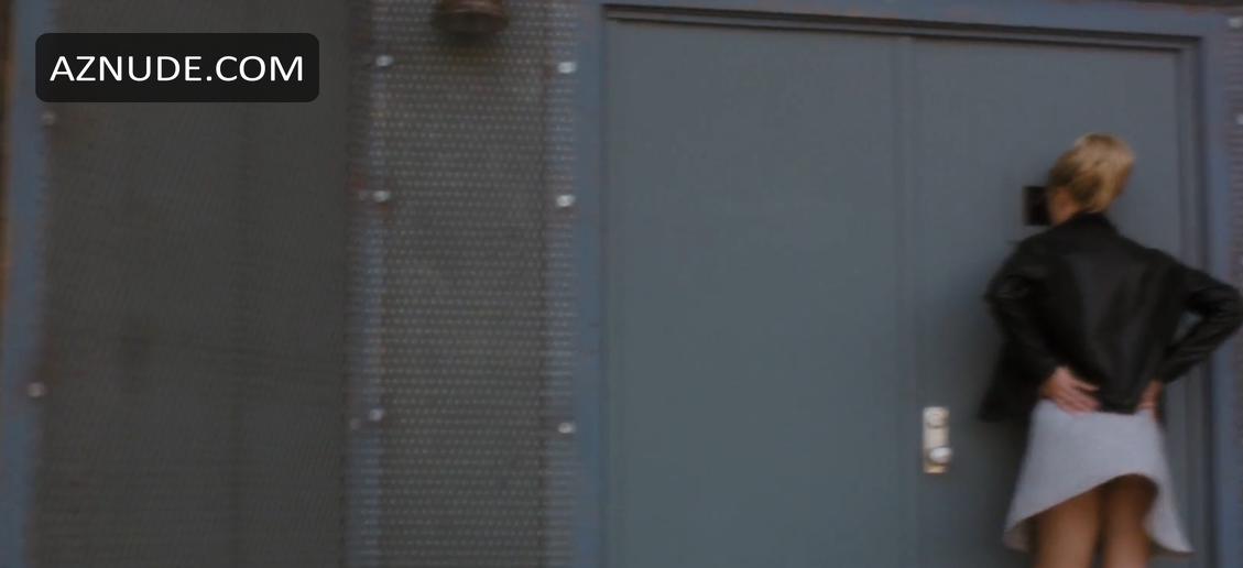 Kelly Lynch in Cold Around the Heart, photo 10