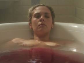 Alysson Paradis in Q.i., photo 6