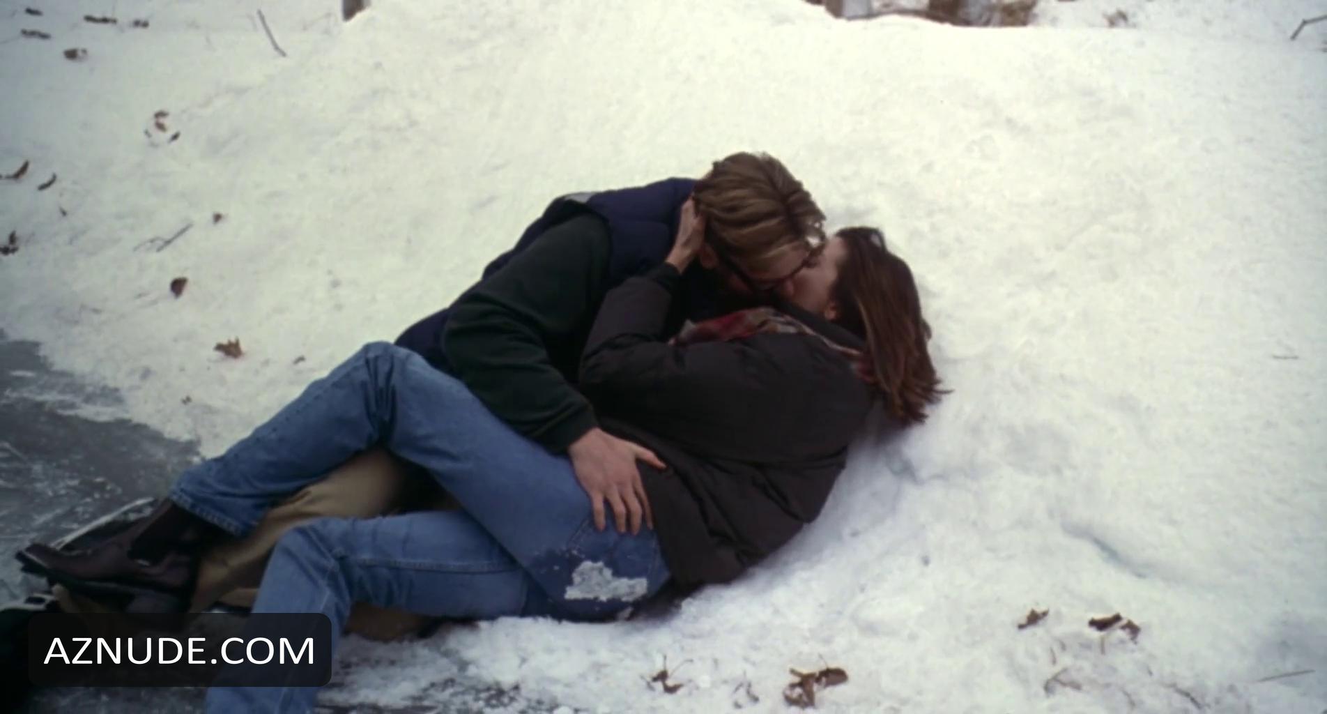 Mira Sorvino in At First Sight, photo 13