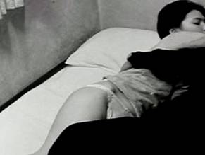 Eun-joo Lee in Virgin Stripped Bare by Her Bachelors, photo 23