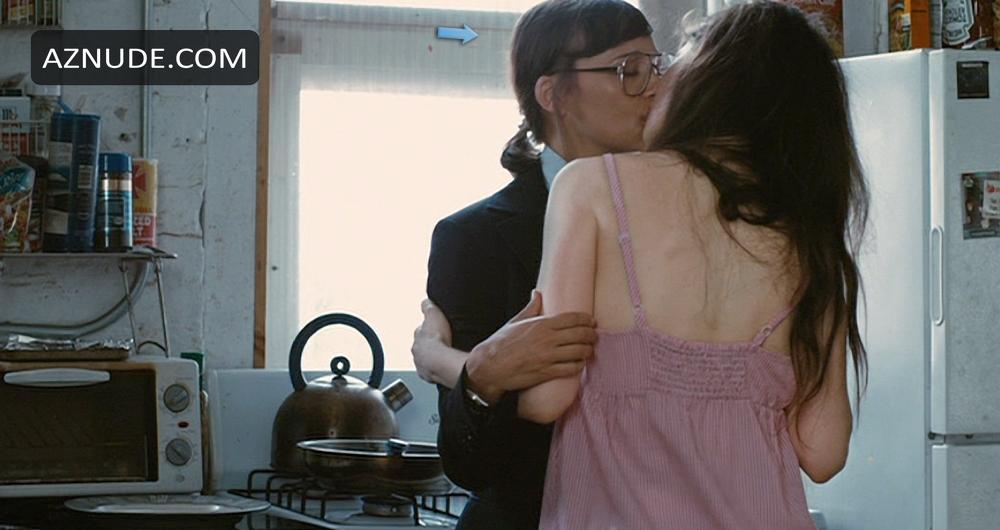Rashida Jones in Our Idiot Brother, photo 1