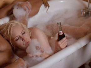 Jennifer Jason Leigh in Skipped Parts, photo 15