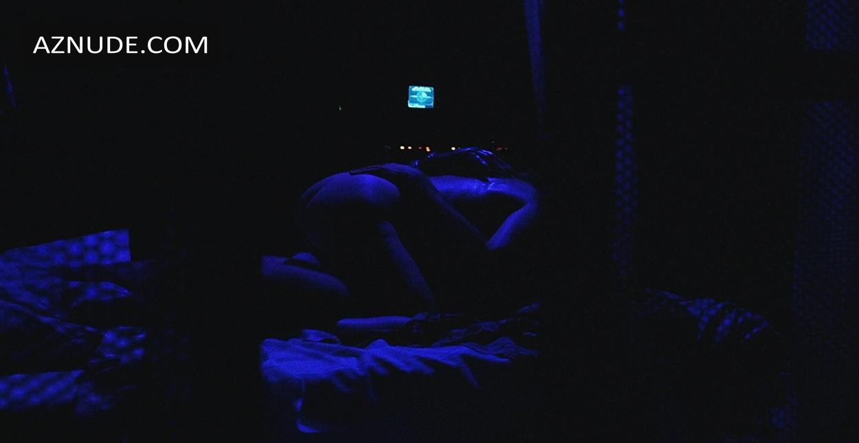 Stacey Travis in Hardware, photo 3