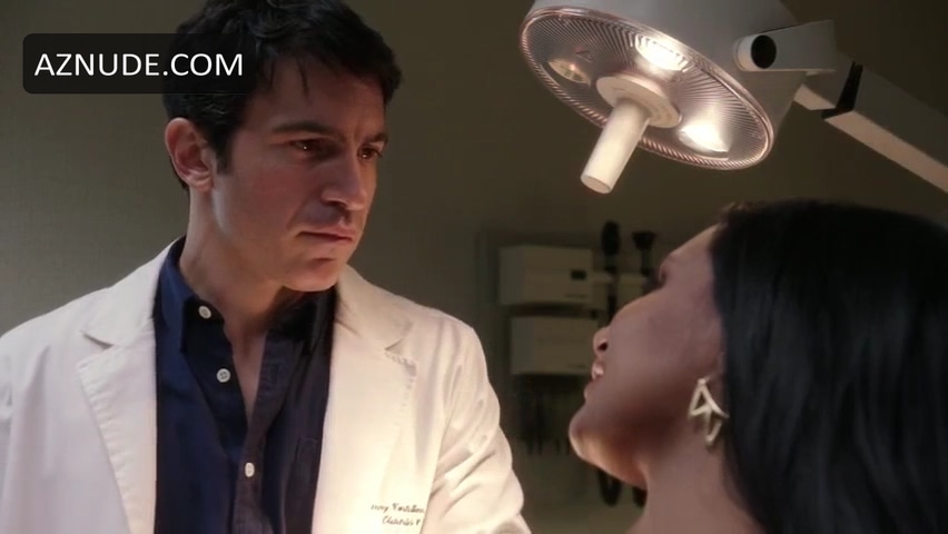 Mindy Kaling in The Mindy Project (2013-), photo 10
