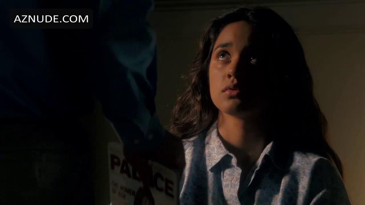 Summer Bishil in Towelhead, photo 30