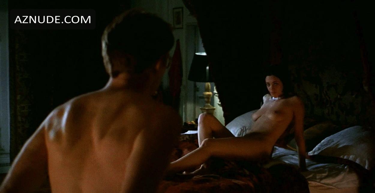 Asia Argento in B. Monkey, photo 2