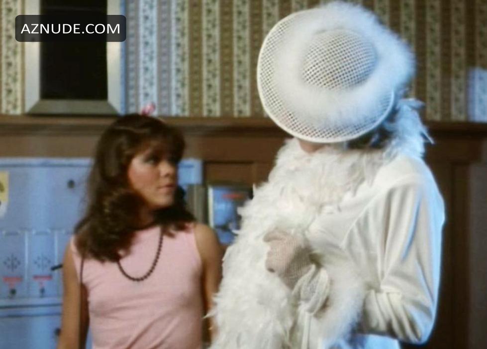 Donna Wilkes in Angel, photo 1