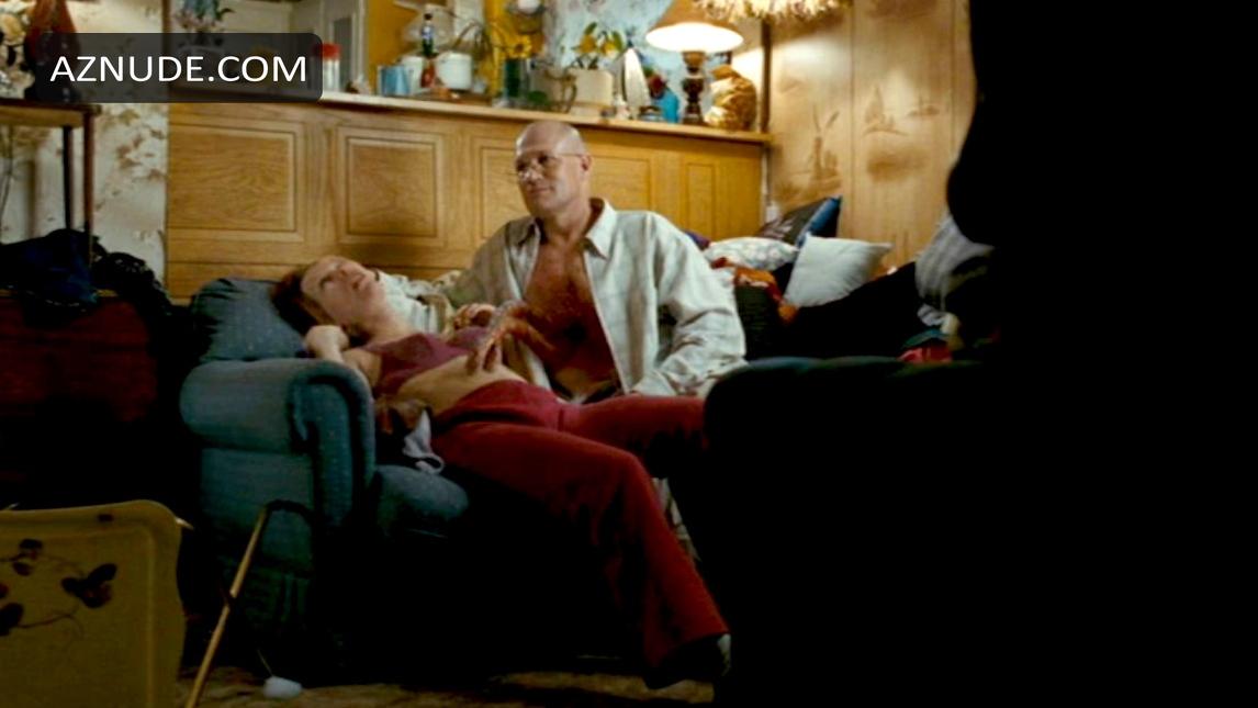 Brenda James in Slither, photo 1