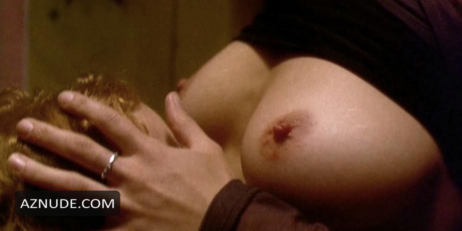 Christina Cox in Better Than Chocolate, photo 5