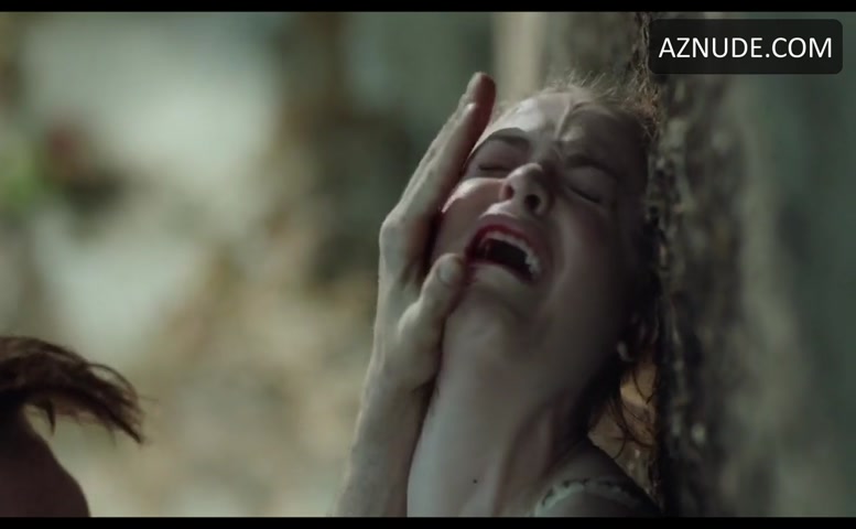 Evan Rachel Wood in Into the Forest, photo 1