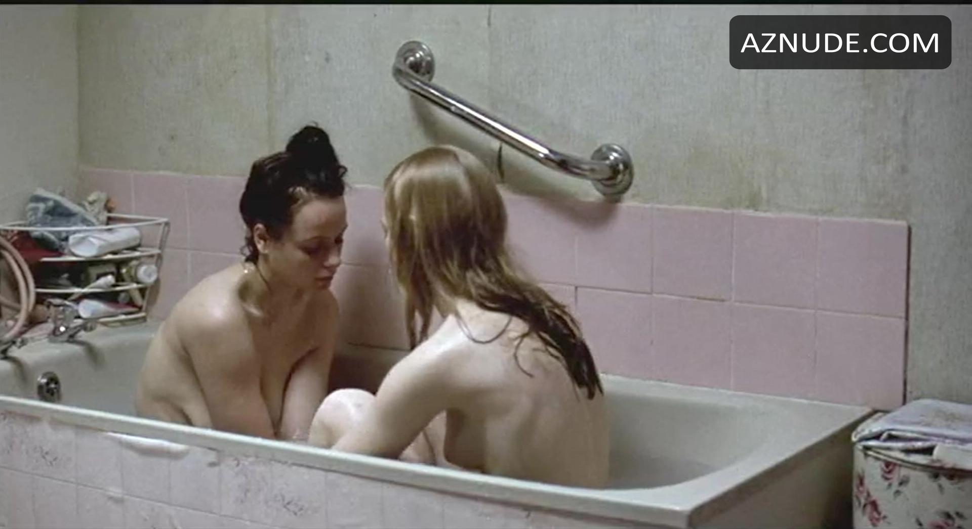 Kathleen McDermott in Morvern Callar, photo 20