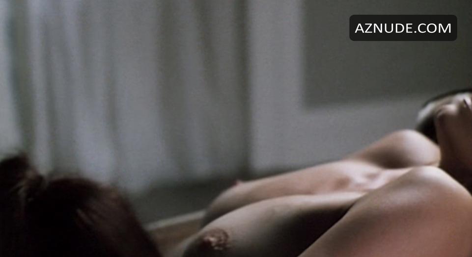 Karen Sillas in Female Perversions, photo 5