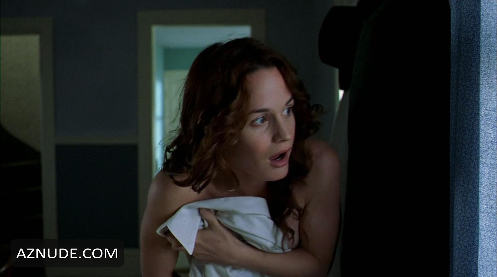 Elizabeth Reaser in Sweet Land, photo 10