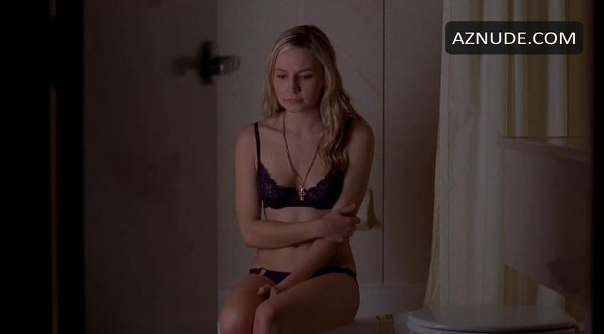 Lindsey Haun in Rome And Jewel, photo 2