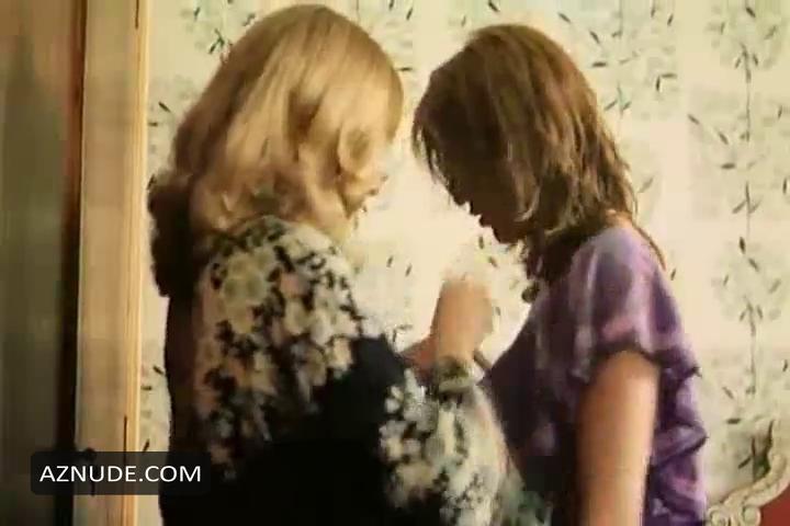 Raquel Evans in Jill, photo 25